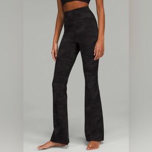 Lululemon Athletica Groove Flared Pant Camo